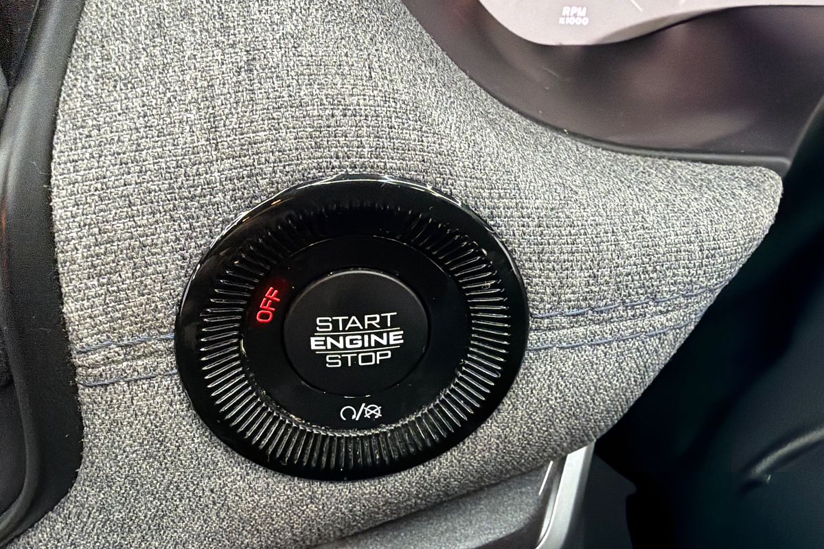 2021 Jeep Compass Launch Edition M6