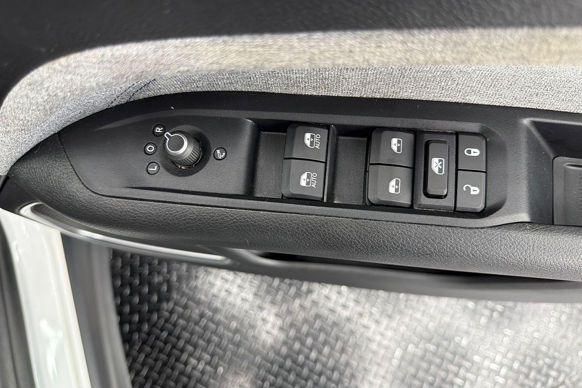 2021 Jeep Compass Launch Edition M6