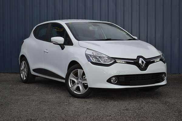 2015 Renault Clio Expression+ IV B98