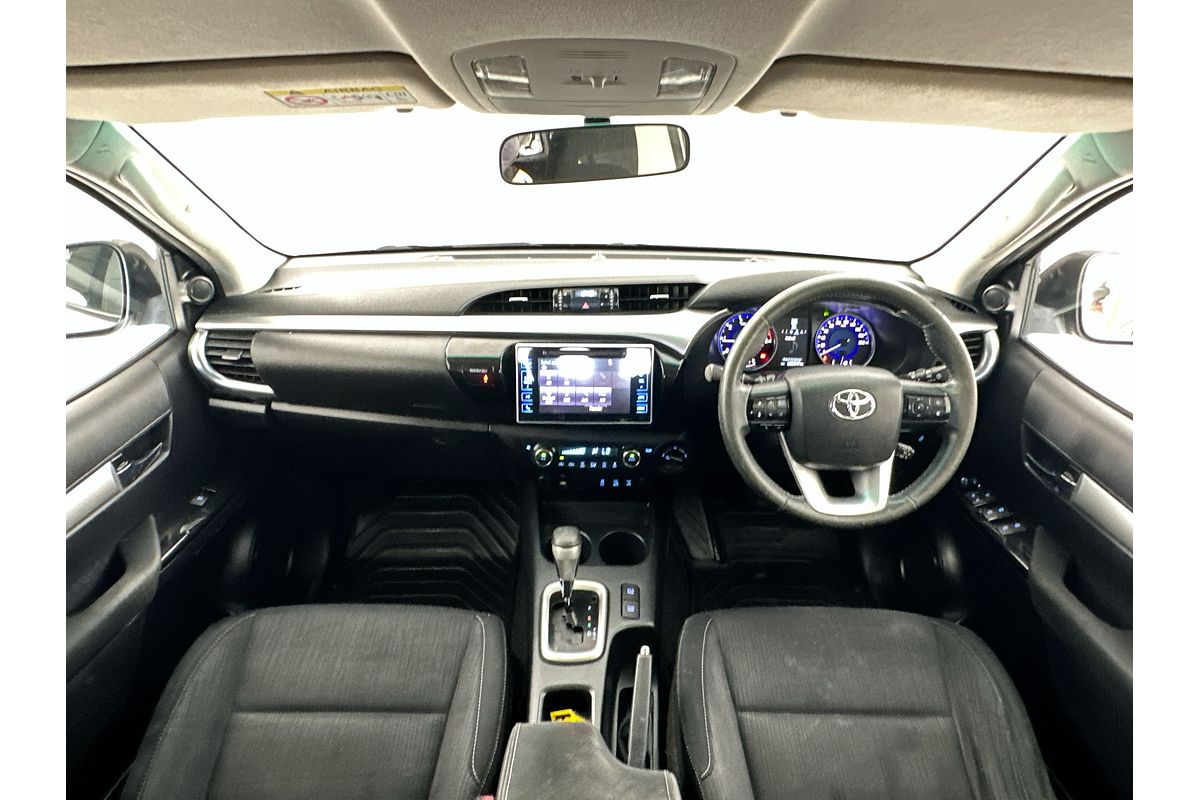 2015 Toyota Hilux SR5 GUN126R 4X4
