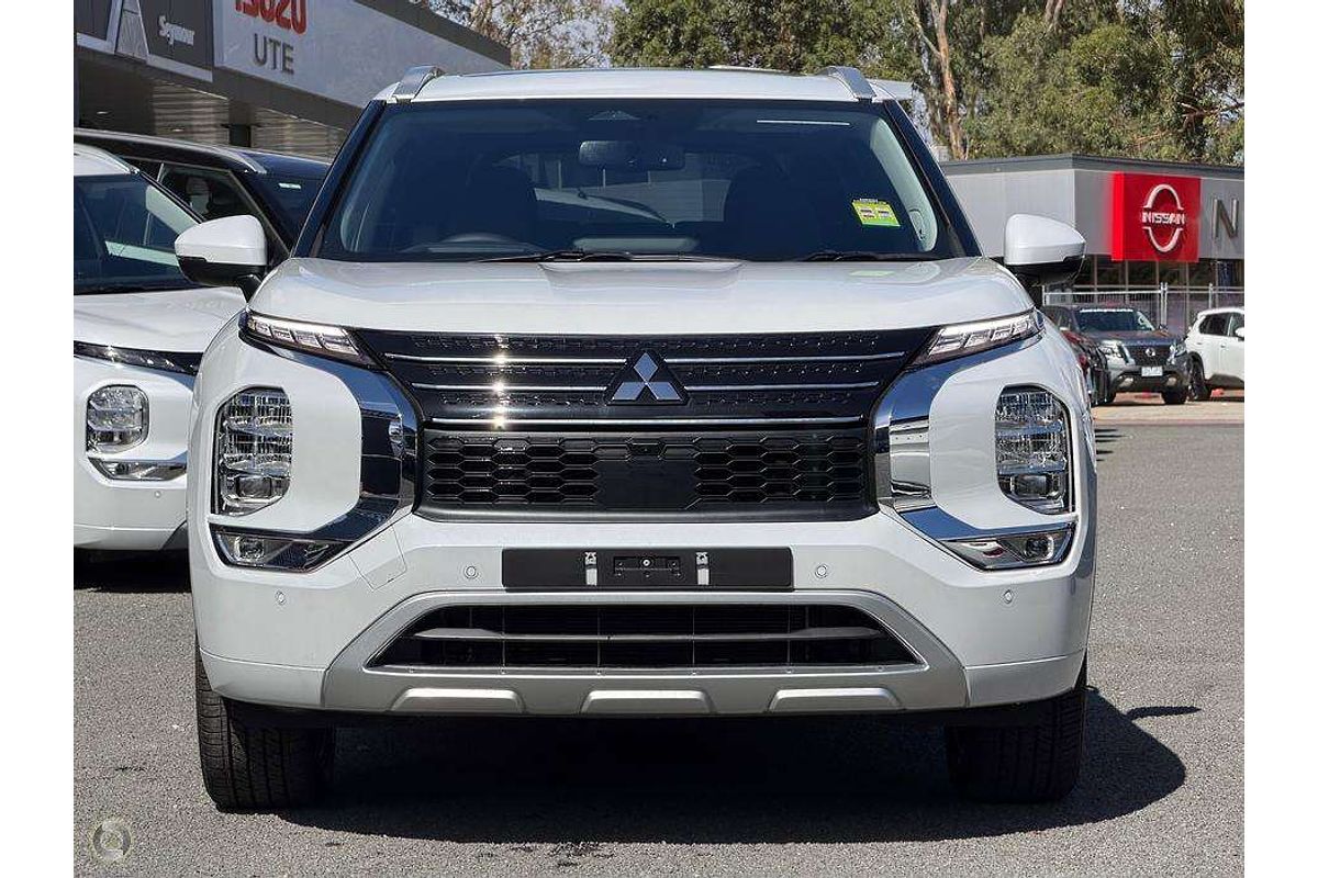 2025 Mitsubishi Outlander Exceed ZM