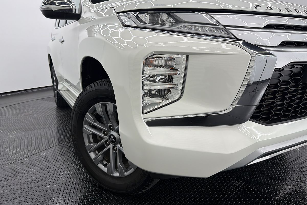 2022 Mitsubishi Pajero Sport GLX QF