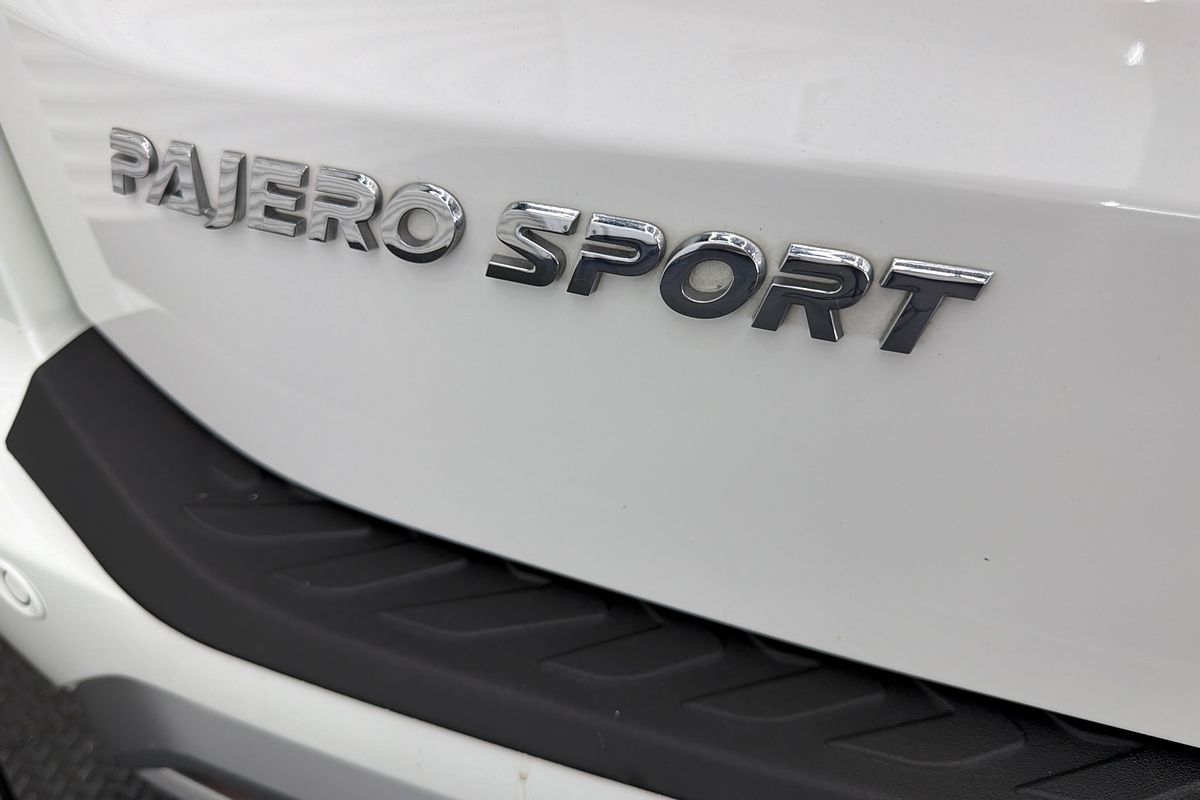 2022 Mitsubishi Pajero Sport GLX QF