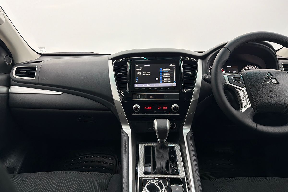 2022 Mitsubishi Pajero Sport GLX QF