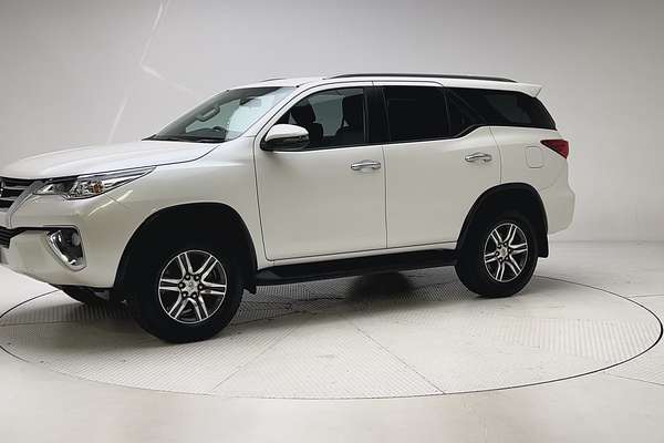 2018 Toyota Fortuner GXL GUN156R thumb-3