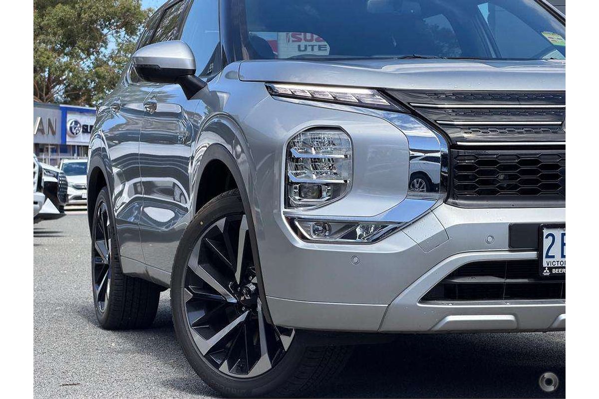 2025 Mitsubishi Outlander PHEV Exceed Tourer ZM