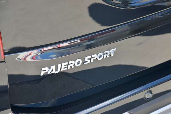 2025 Mitsubishi Pajero Sport Exceed QG thumb-19