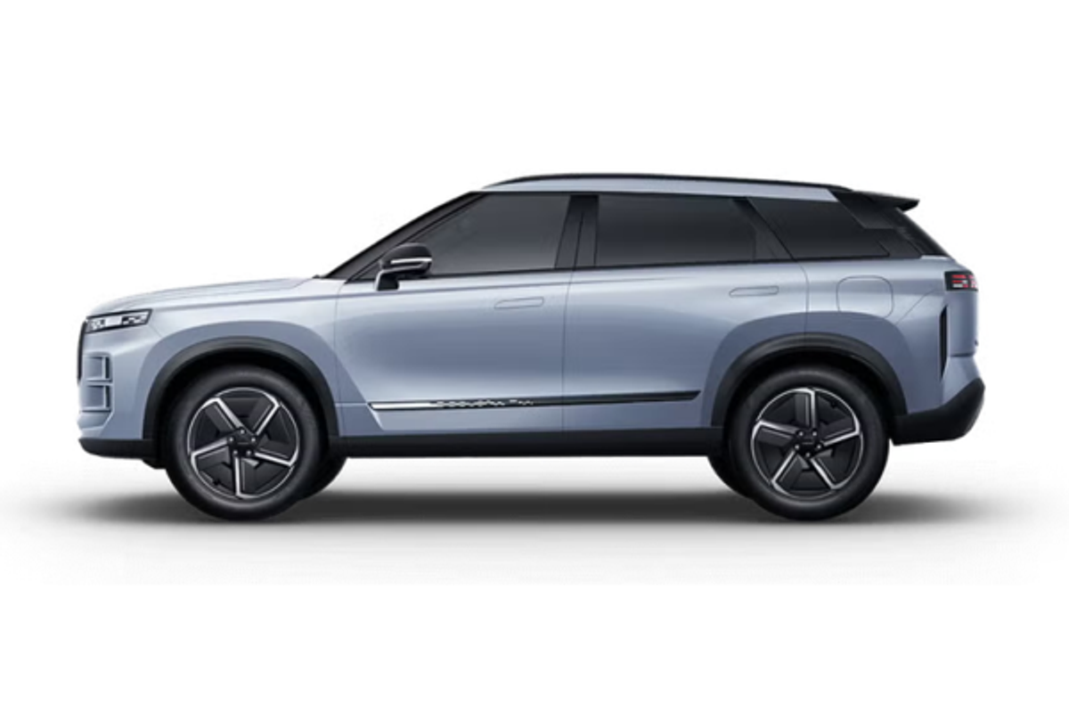 2026 Jaecoo J7 SHS Track