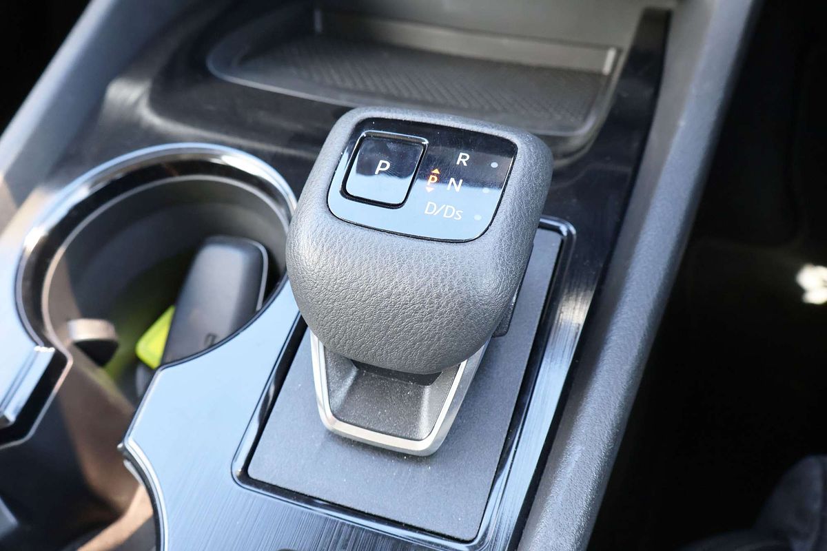 2024 Nissan X-TRAIL ST T33