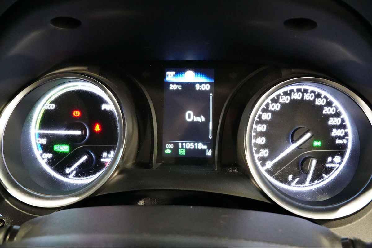 2021 Toyota Camry Ascent AXVH70R