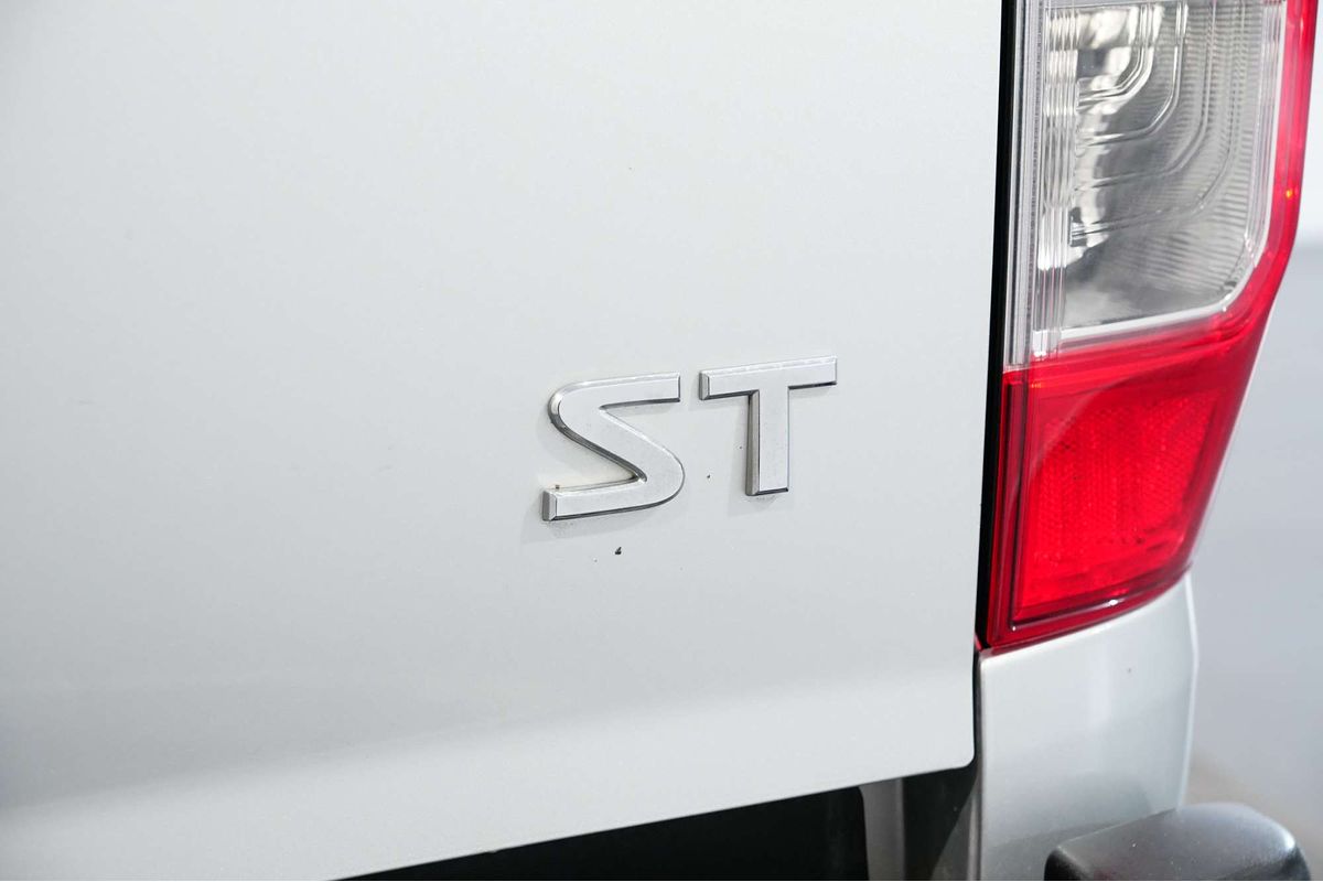 2019 Nissan Navara ST D23 Series 3 Rear Wheel Drive