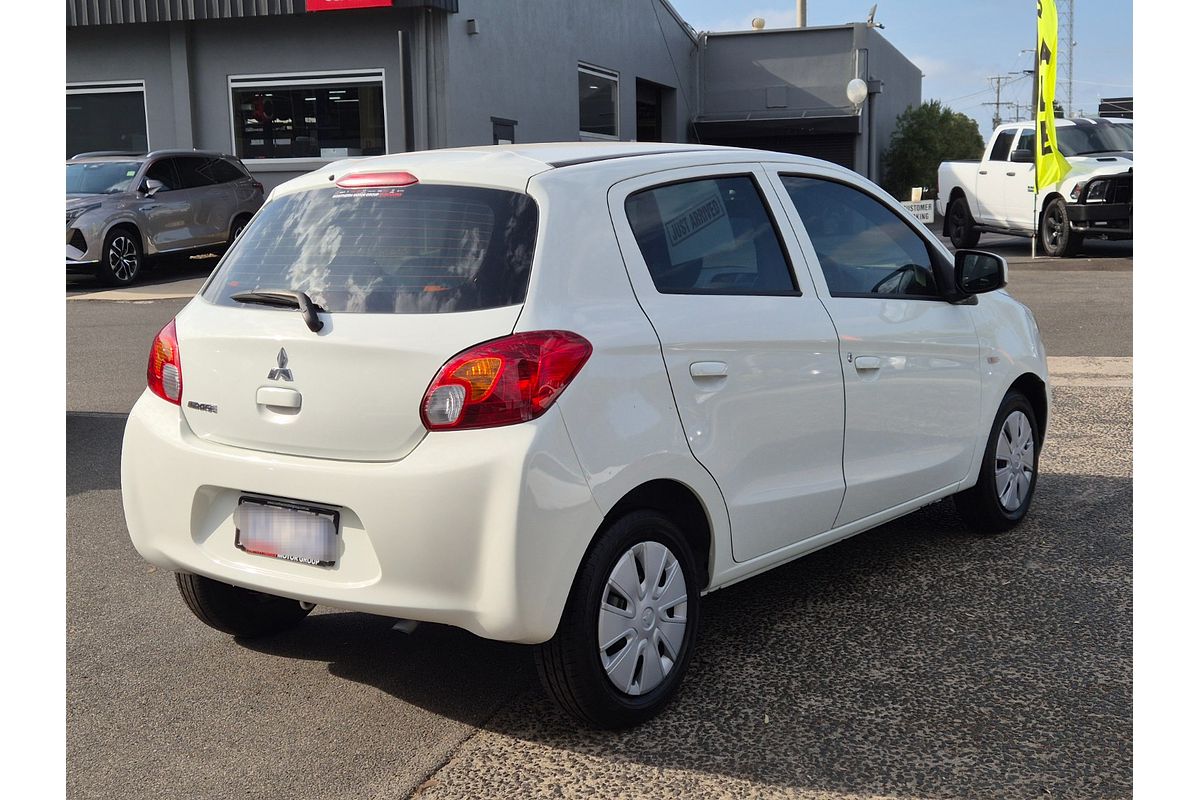 2014 Mitsubishi Mirage ES LA