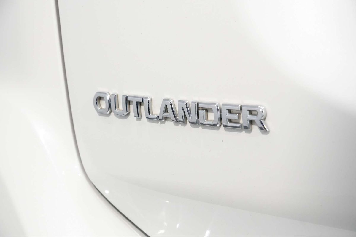 2018 Mitsubishi Outlander ES ADAS ZL