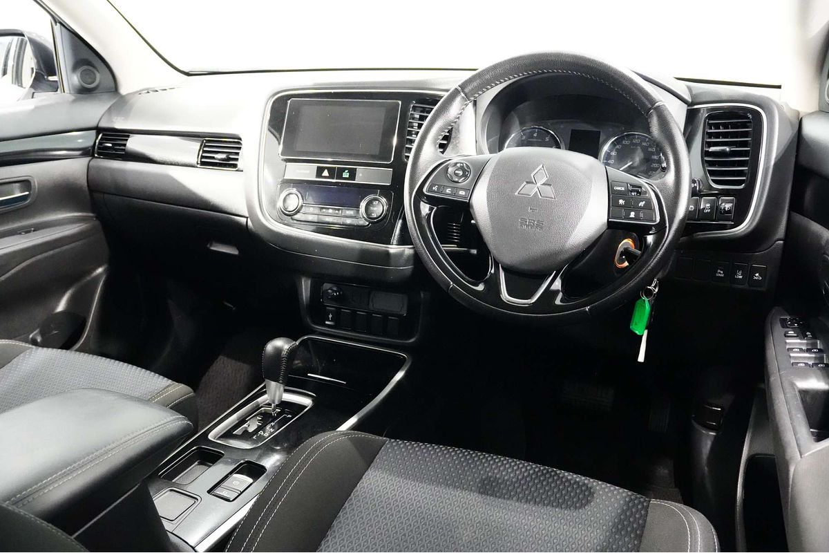 2018 Mitsubishi Outlander ES ADAS ZL