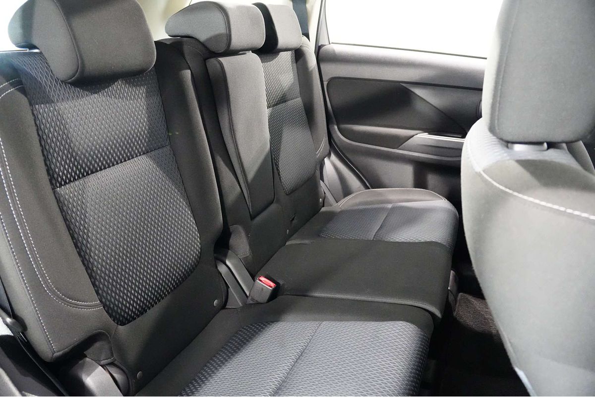 2018 Mitsubishi Outlander ES ADAS ZL