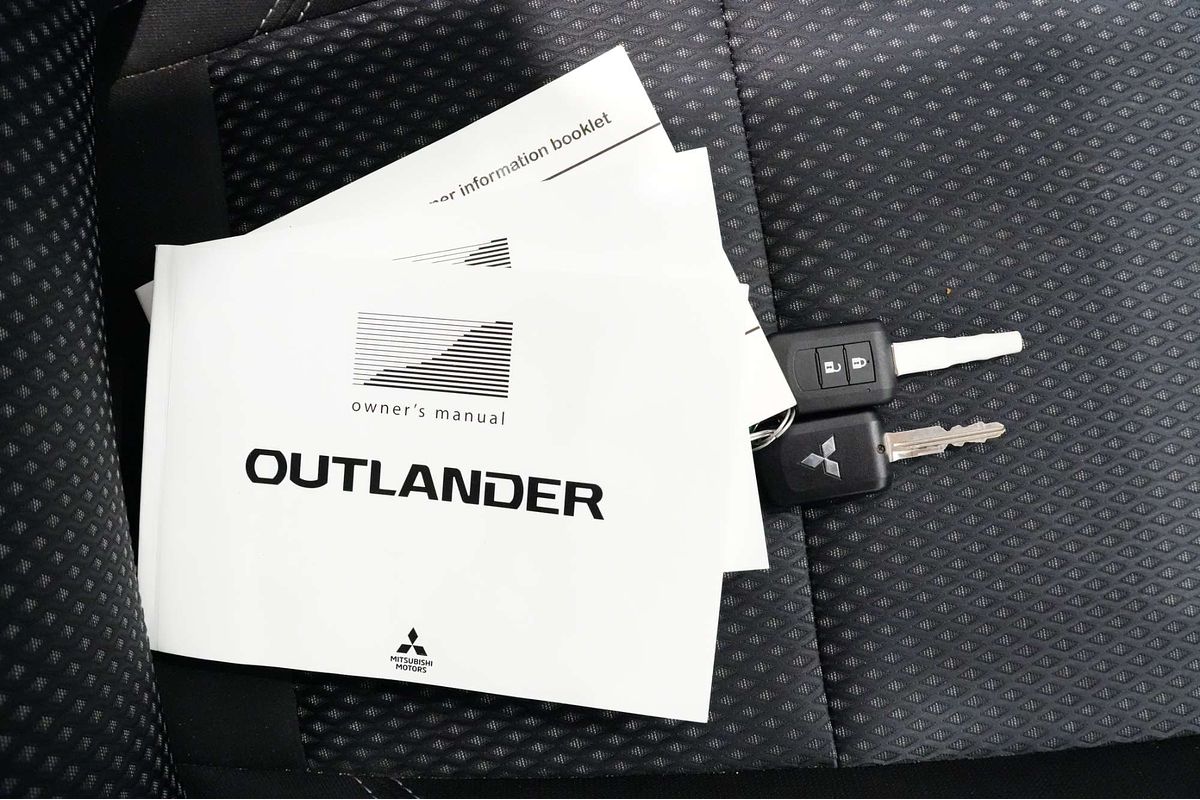 2018 Mitsubishi Outlander ES ADAS ZL