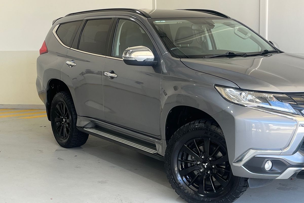 2019 Mitsubishi Pajero Sport Black Edition QE