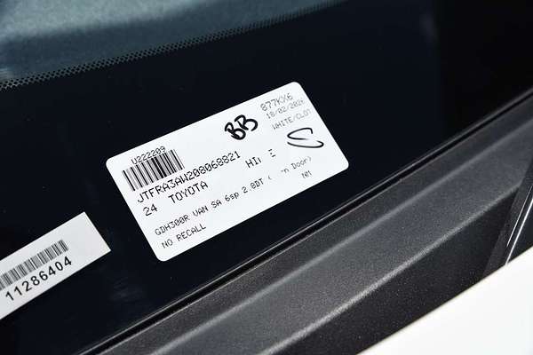 2024 Toyota Hiace GDH300R LWB thumb-20