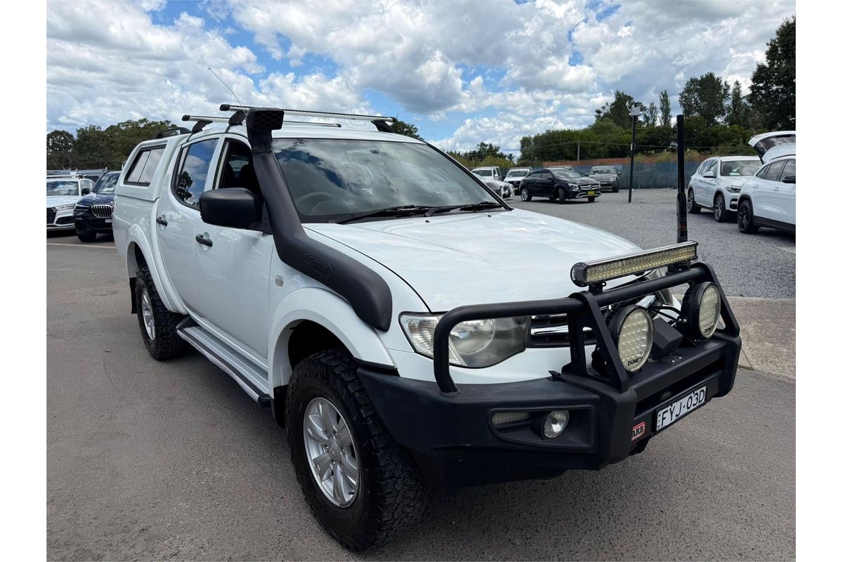 2014 Mitsubishi Triton GLX MN 4X4