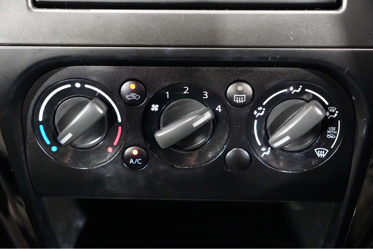 2013 Suzuki SX4 Crossover Navigator GYA