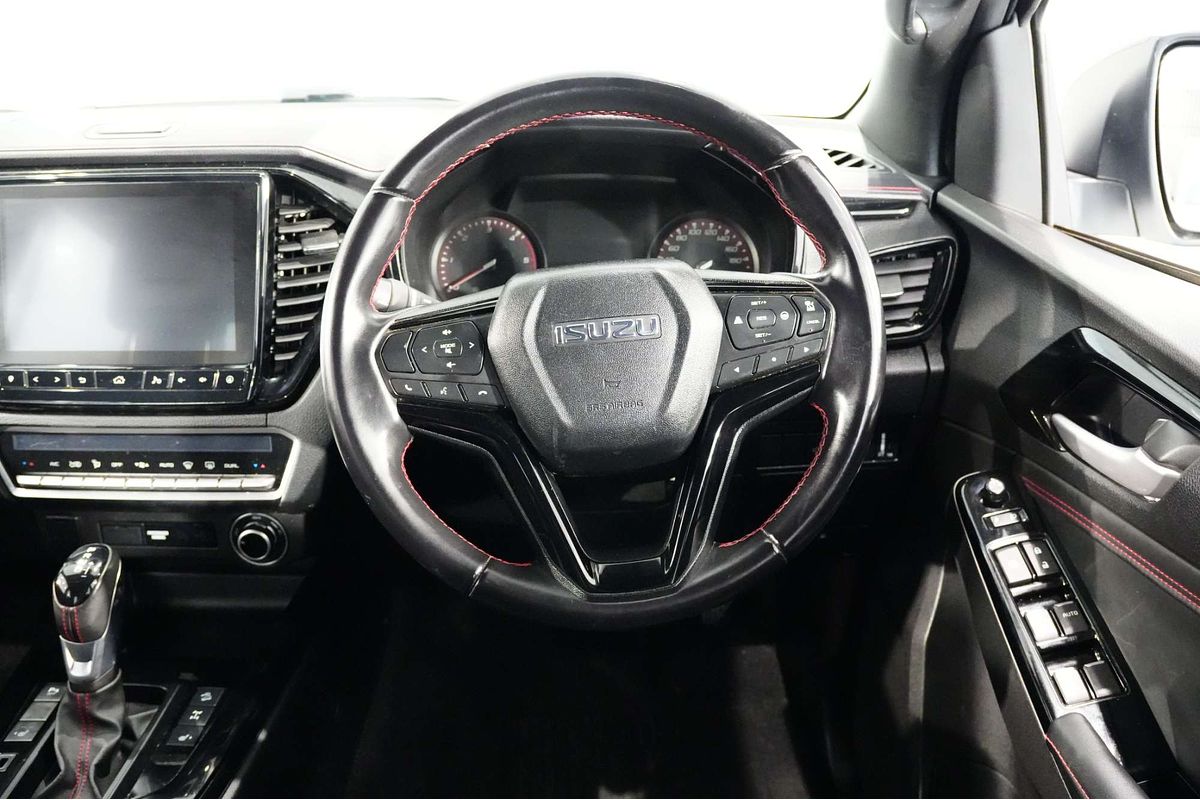 2023 Isuzu D-MAX X-TERRAIN 4X4