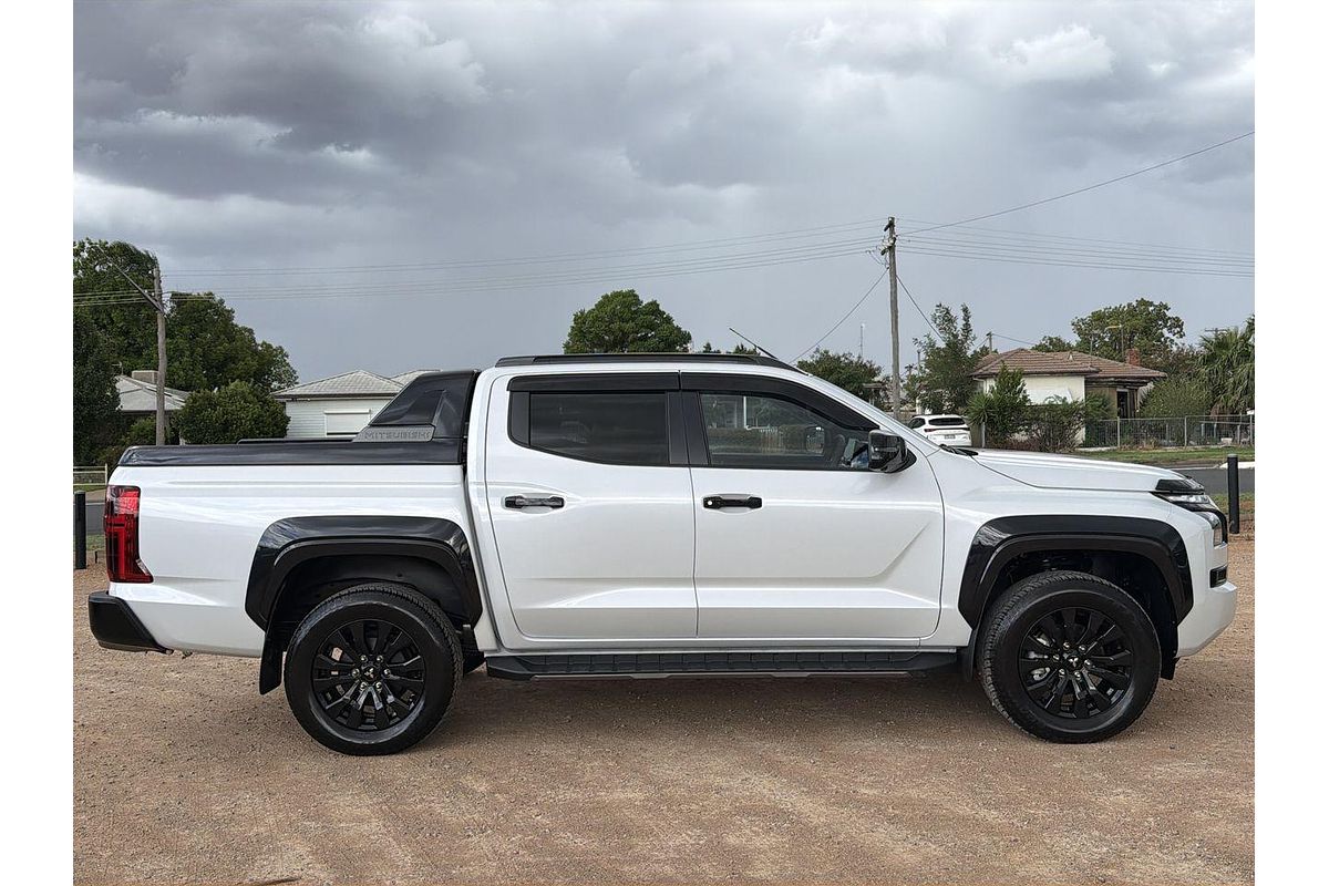 2025 Mitsubishi Triton GSR MV 4X4