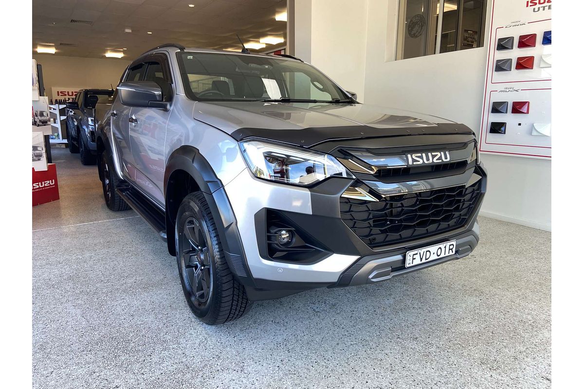 2025 Isuzu D-MAX X-TERRAIN  4X4