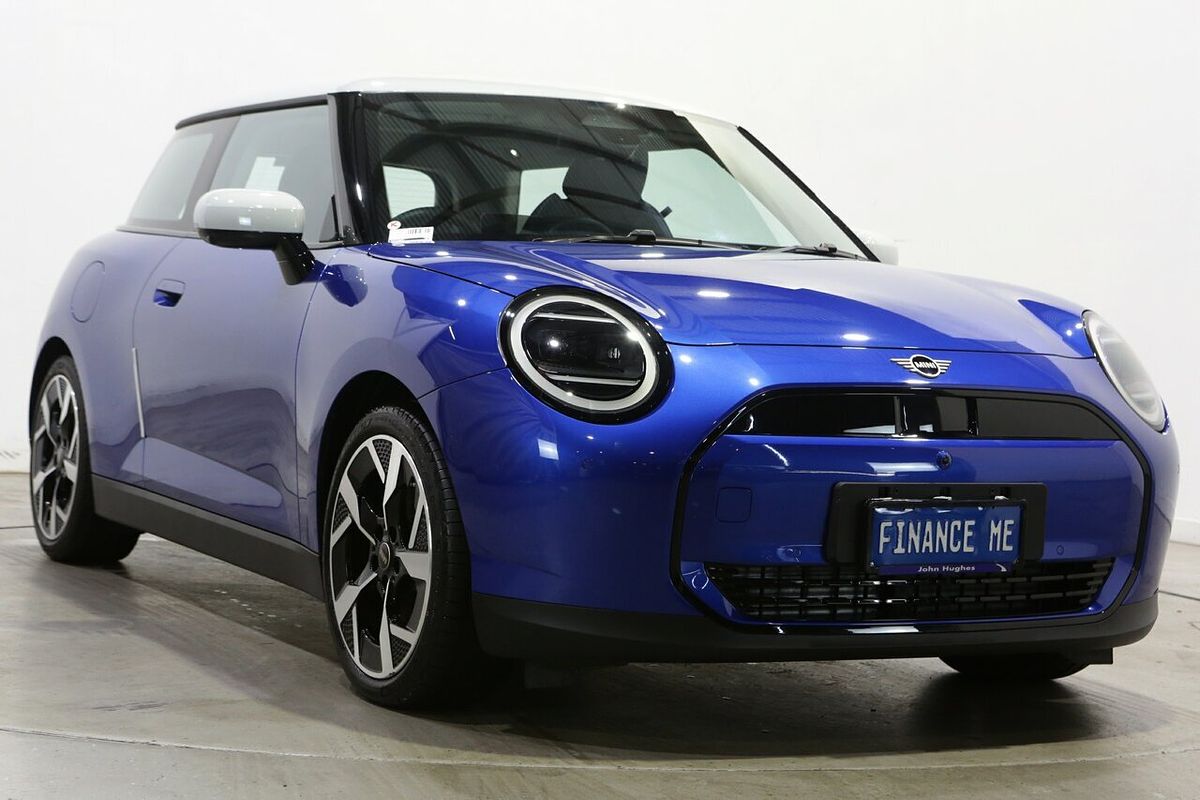 2025 MINI Cooper E Classic J01