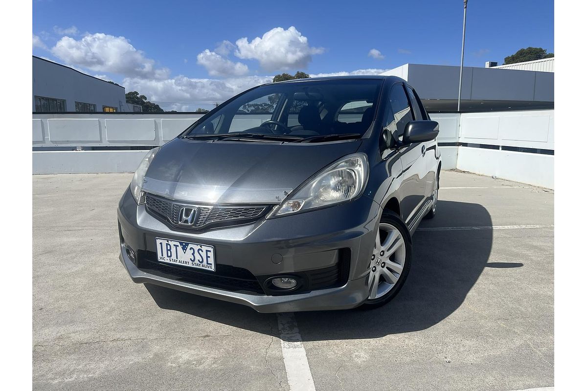 2014 Honda Jazz Vibe-S GE