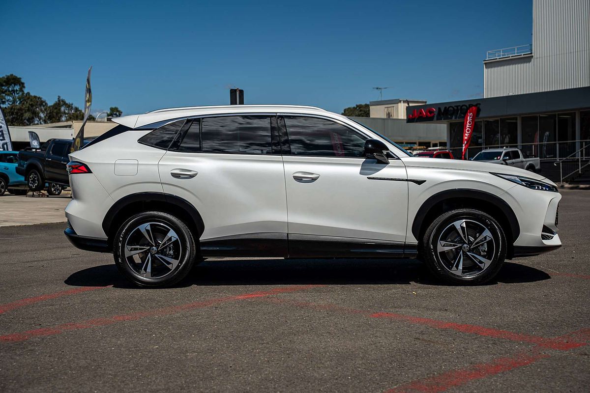 2025 MG HS Hybrid+ Excite AS33H