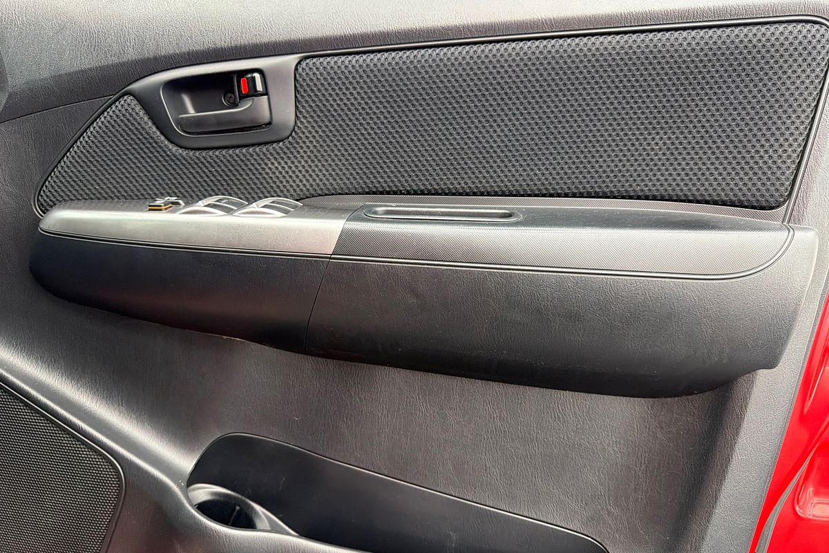 2014 Toyota Hilux SR5 KUN26R 4X4