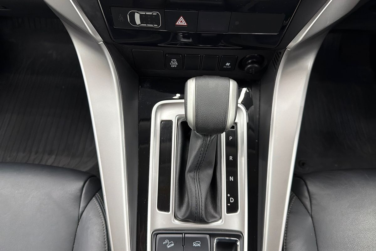 2016 Mitsubishi Pajero Sport GLS QE