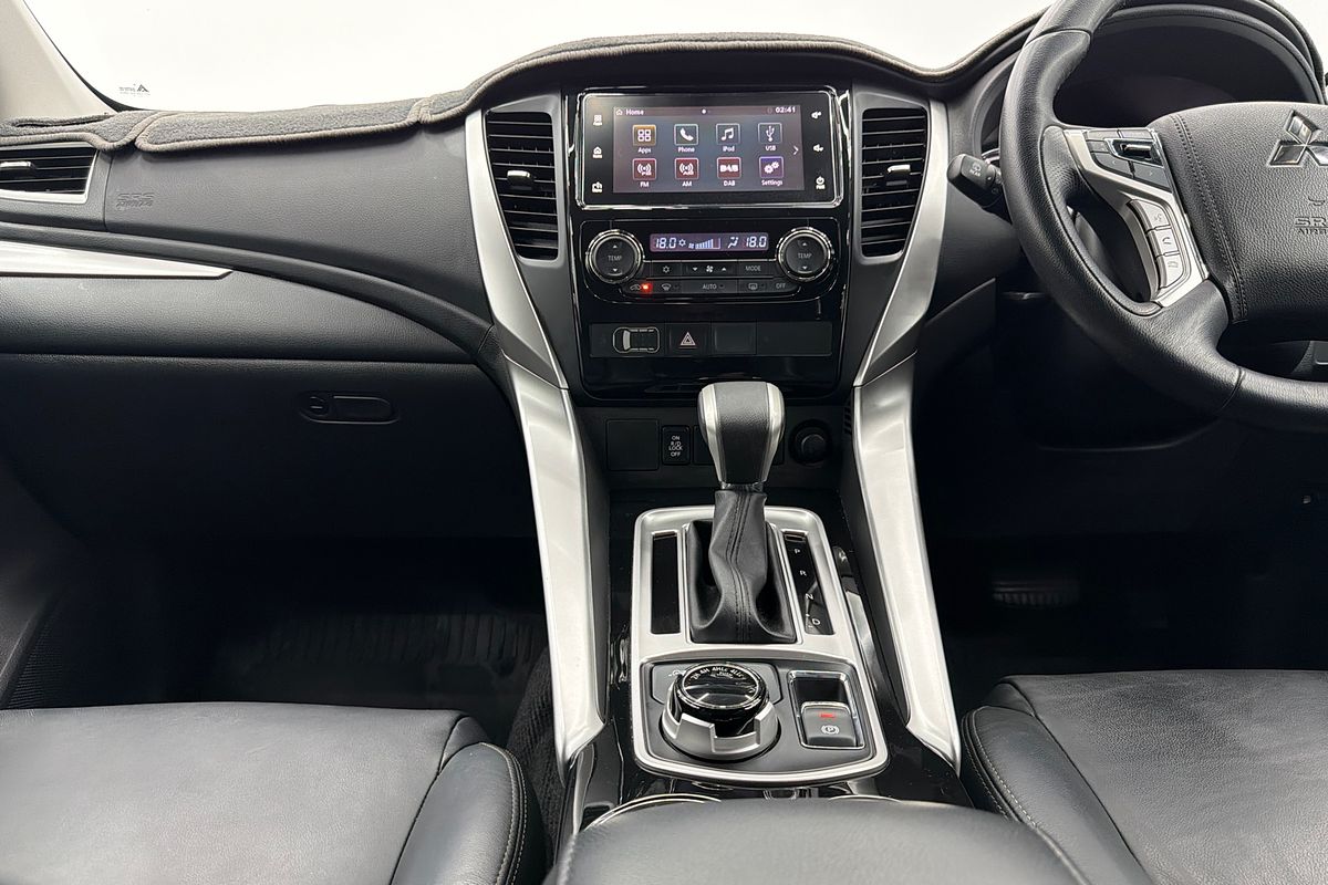 2016 Mitsubishi Pajero Sport GLS QE