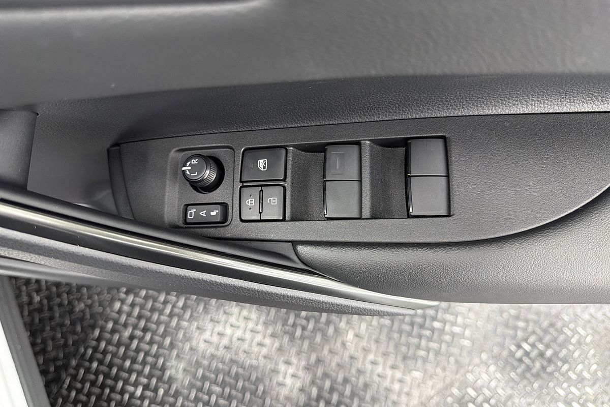 2025 Toyota Corolla Cross Atmos MXGH15R