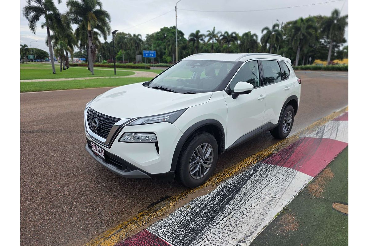 2025 Nissan X-TRAIL ST T33