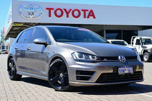 2015 Volkswagen Golf R 7