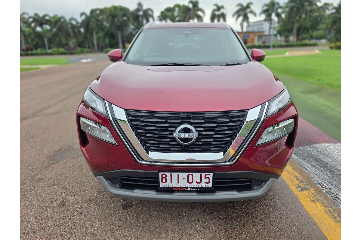 2025 Nissan X-TRAIL ST T33