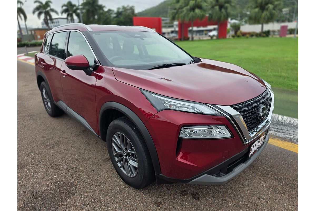 2025 Nissan X-TRAIL ST T33