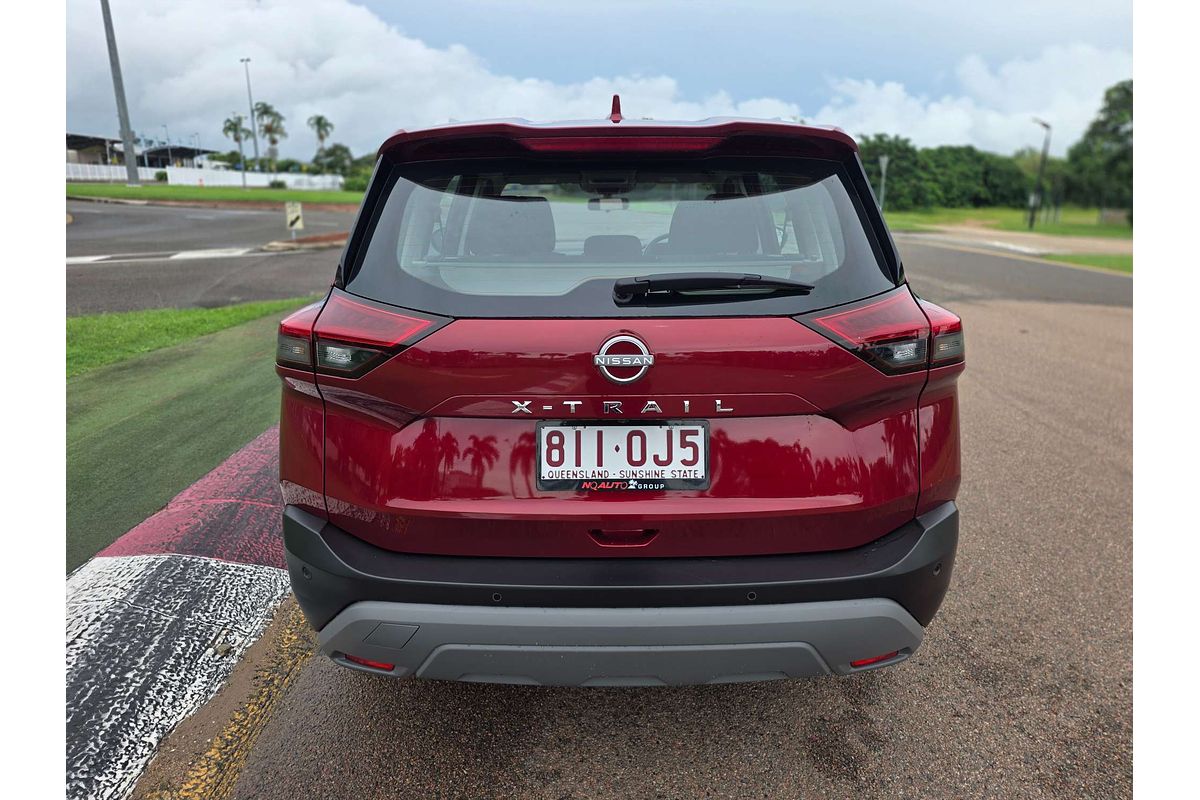2025 Nissan X-TRAIL ST T33
