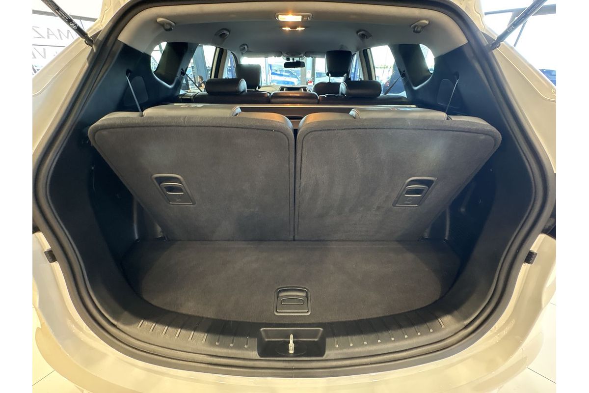 2017 Hyundai Santa Fe Active X DM3 Series II