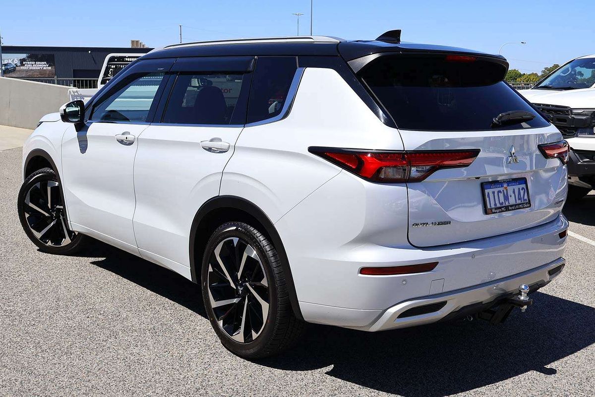 2023 Mitsubishi Outlander Exceed Tourer ZM