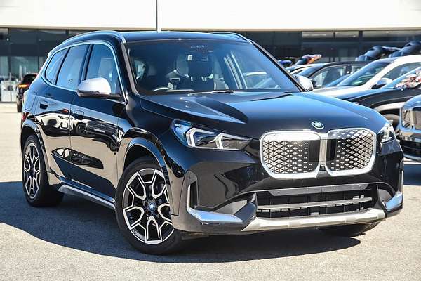 2025 BMW iX1 eDrive20 xLine U11