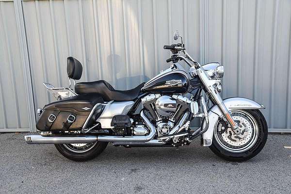 2015 Harley-Davidson ROAD KING