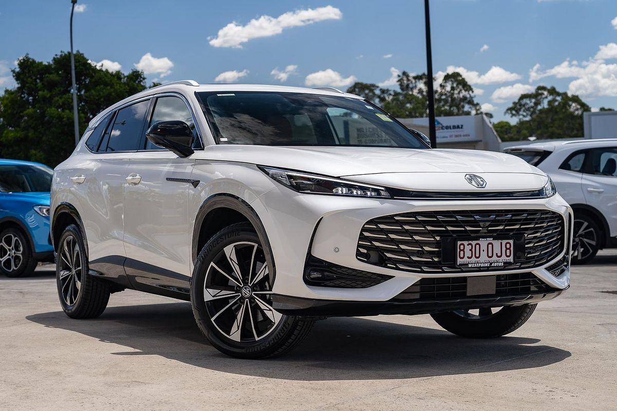 2024 MG HS Essence AS33