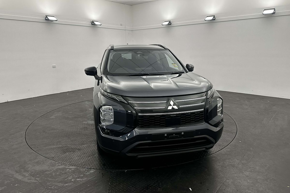 2026 Mitsubishi Outlander LS ZM