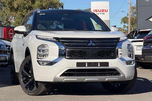2025 Mitsubishi Outlander PHEV Exceed Tourer ZM