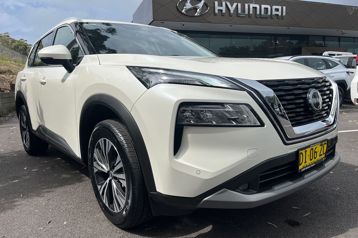 2024 Nissan X-TRAIL ST-L T33