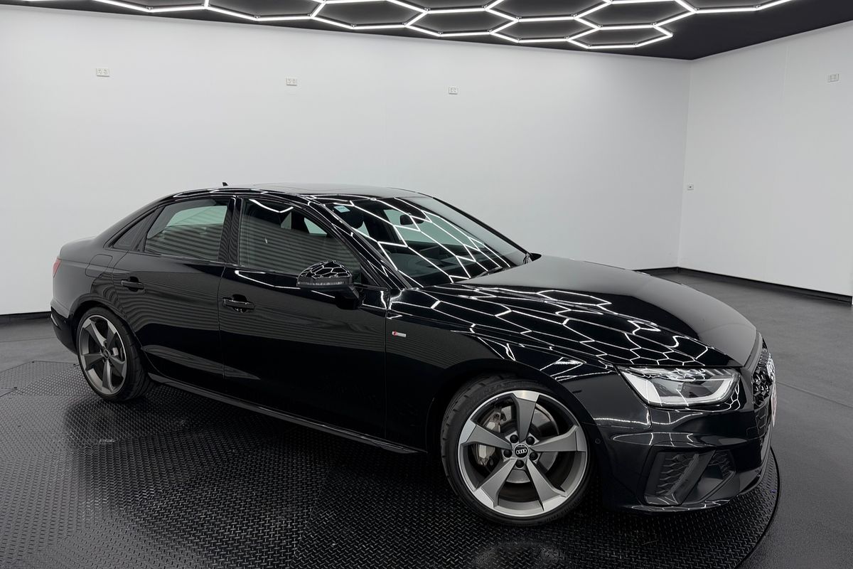 2021 Audi A4 45 TFSI S line B9