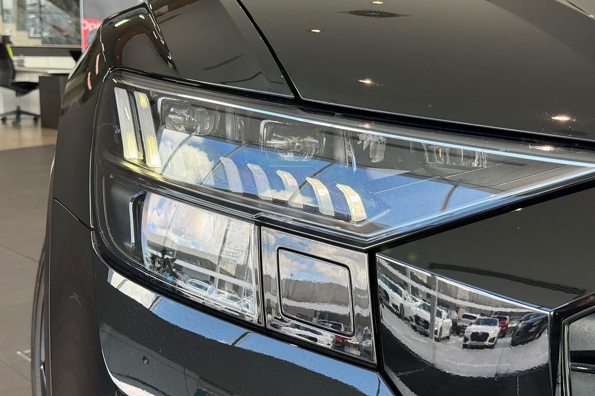 2022 Audi RS Q8 TFSI F1