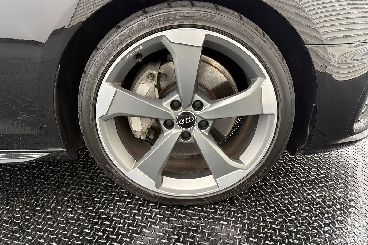 2021 Audi A4 45 TFSI S line B9